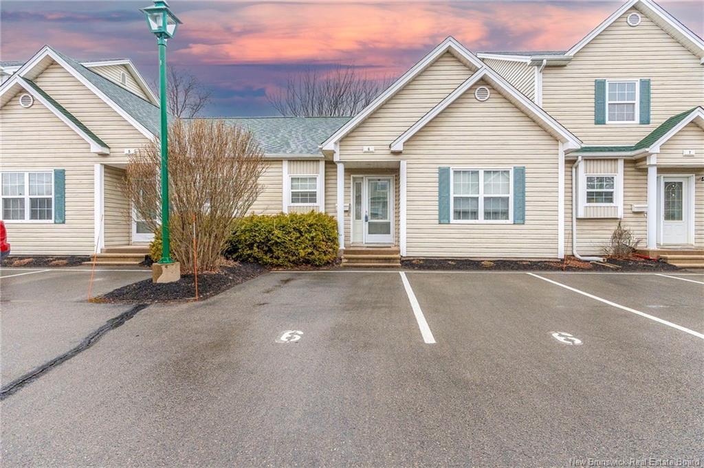 6-354 Amirault St, Dieppe, NB
