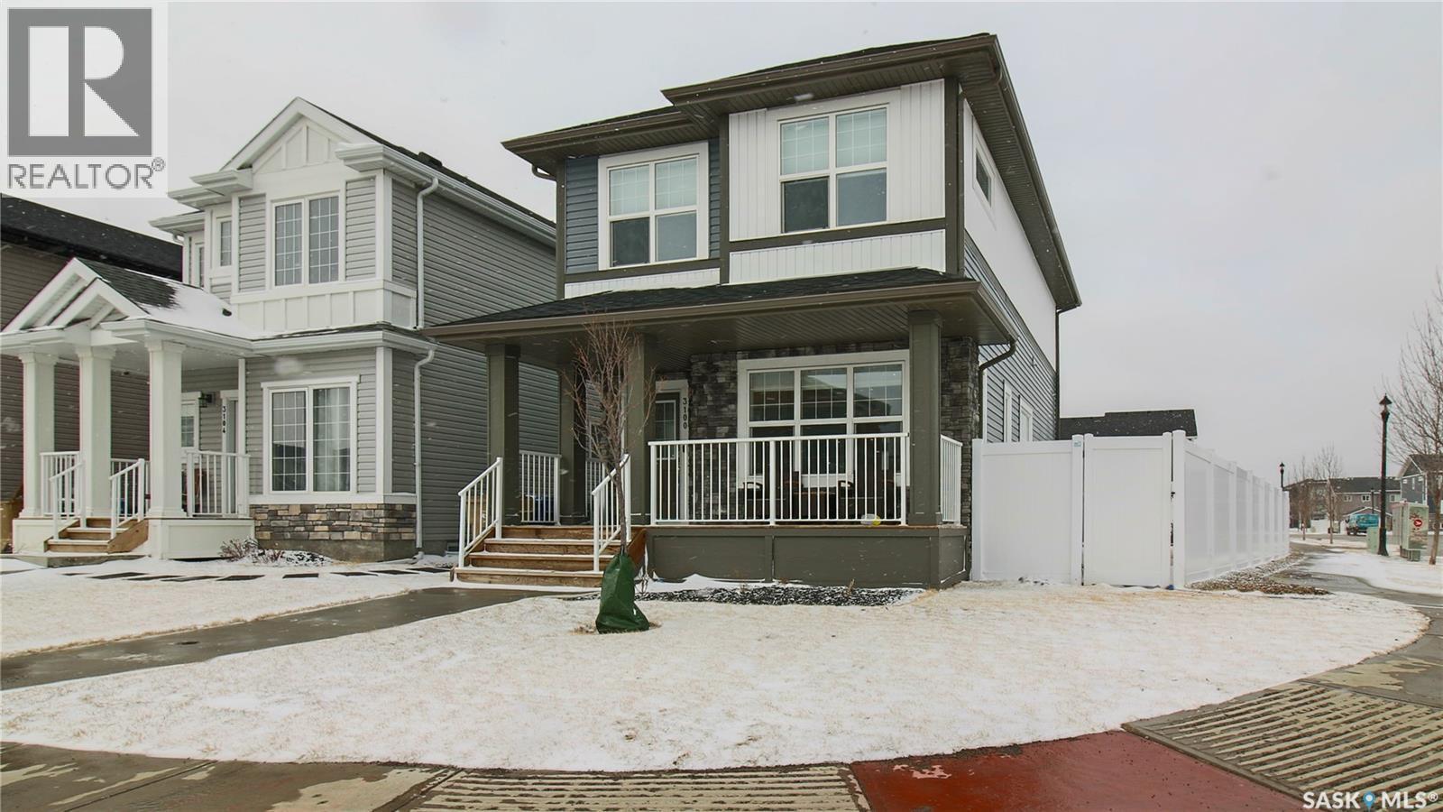 3100 Crosbie Crescent, Regina, SK - Outdoor With Deck Patio Veranda With Facade
