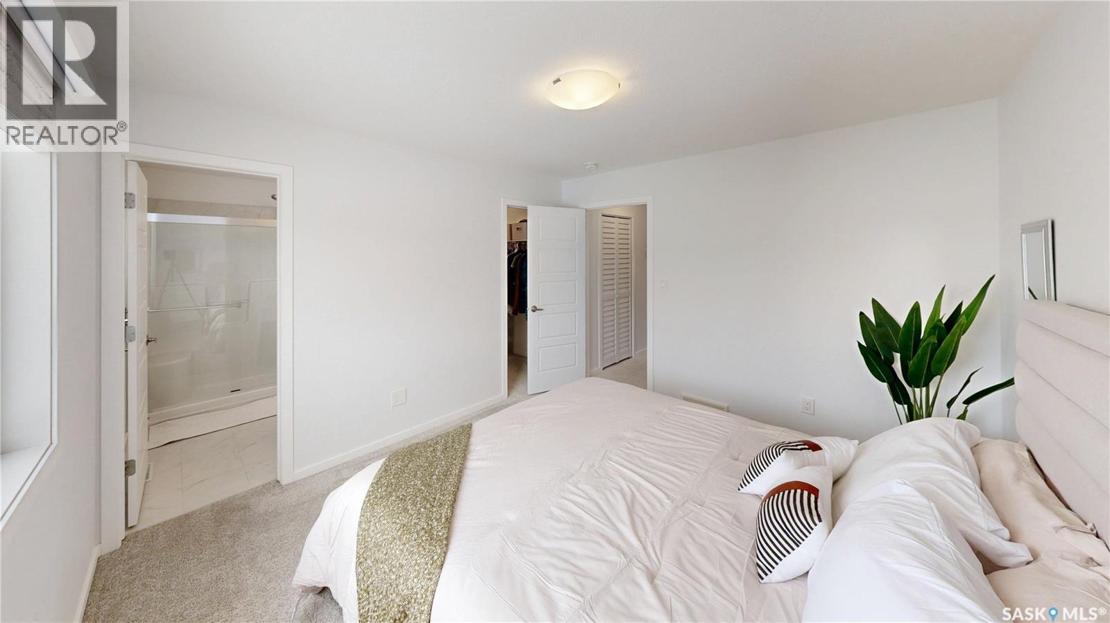 3100 Crosbie Crescent, Regina, SK - Indoor Photo Showing Bedroom