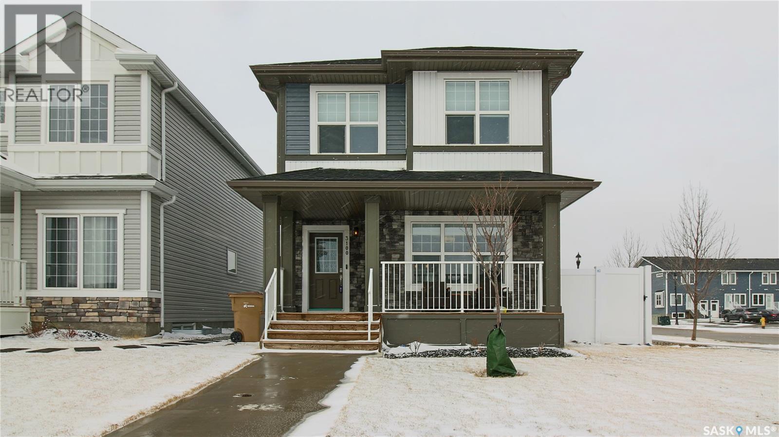 3100 Crosbie Crescent, Regina, SK - Outdoor With Deck Patio Veranda With Facade