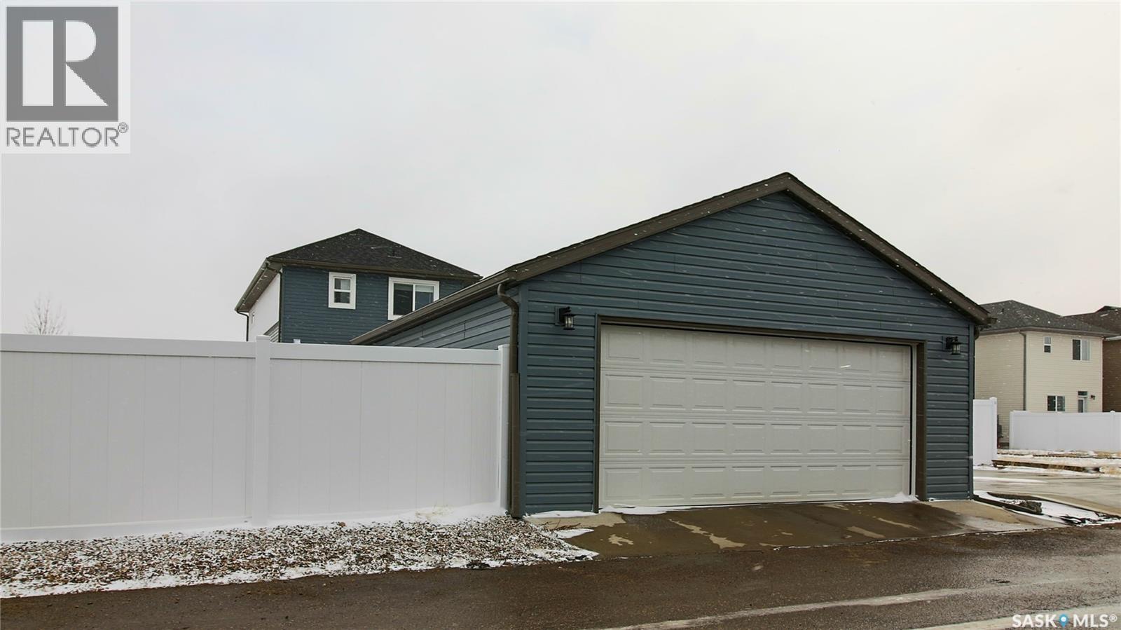 3100 Crosbie Crescent, Regina, SK - Outdoor With Exterior