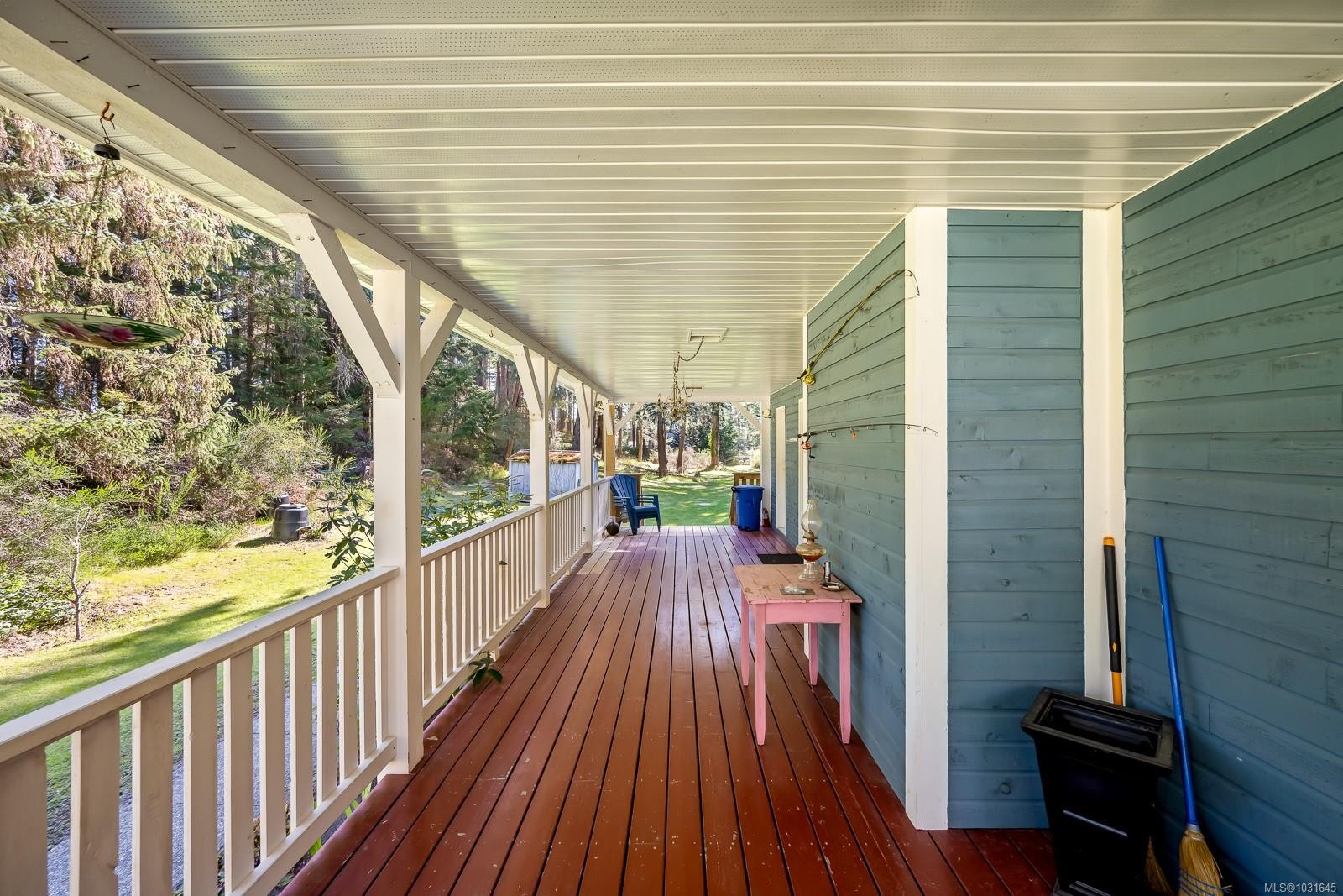745 Lazo Rd, Comox, BC