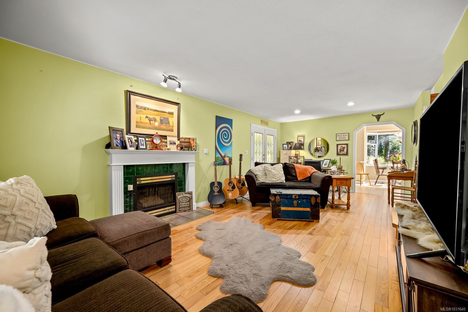 745 Lazo Rd, Comox, BC