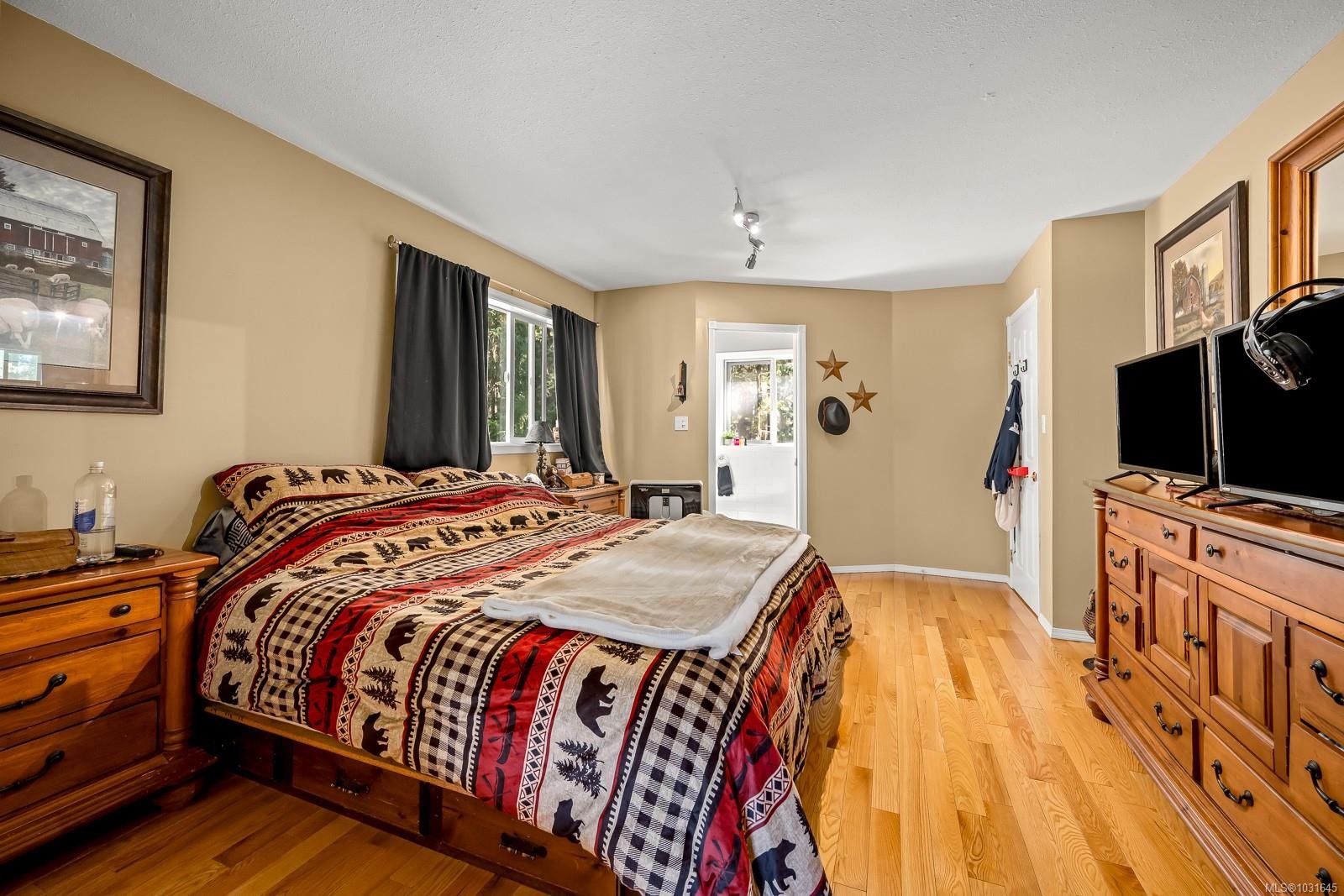 745 Lazo Rd, Comox, BC