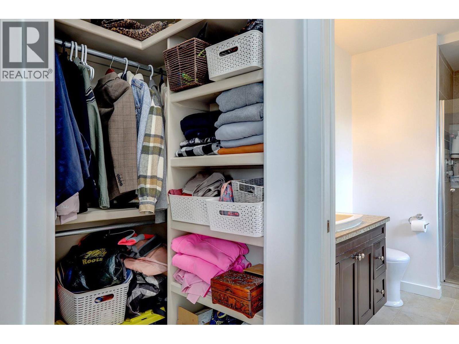 9811 Venables Drive, Vernon, BC - Indoor Photo Showing Other Room