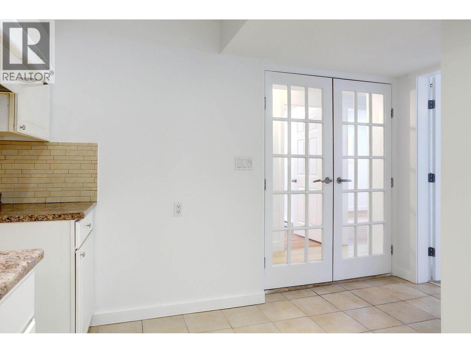 9811 Venables Drive, Vernon, BC - Indoor Photo Showing Other Room
