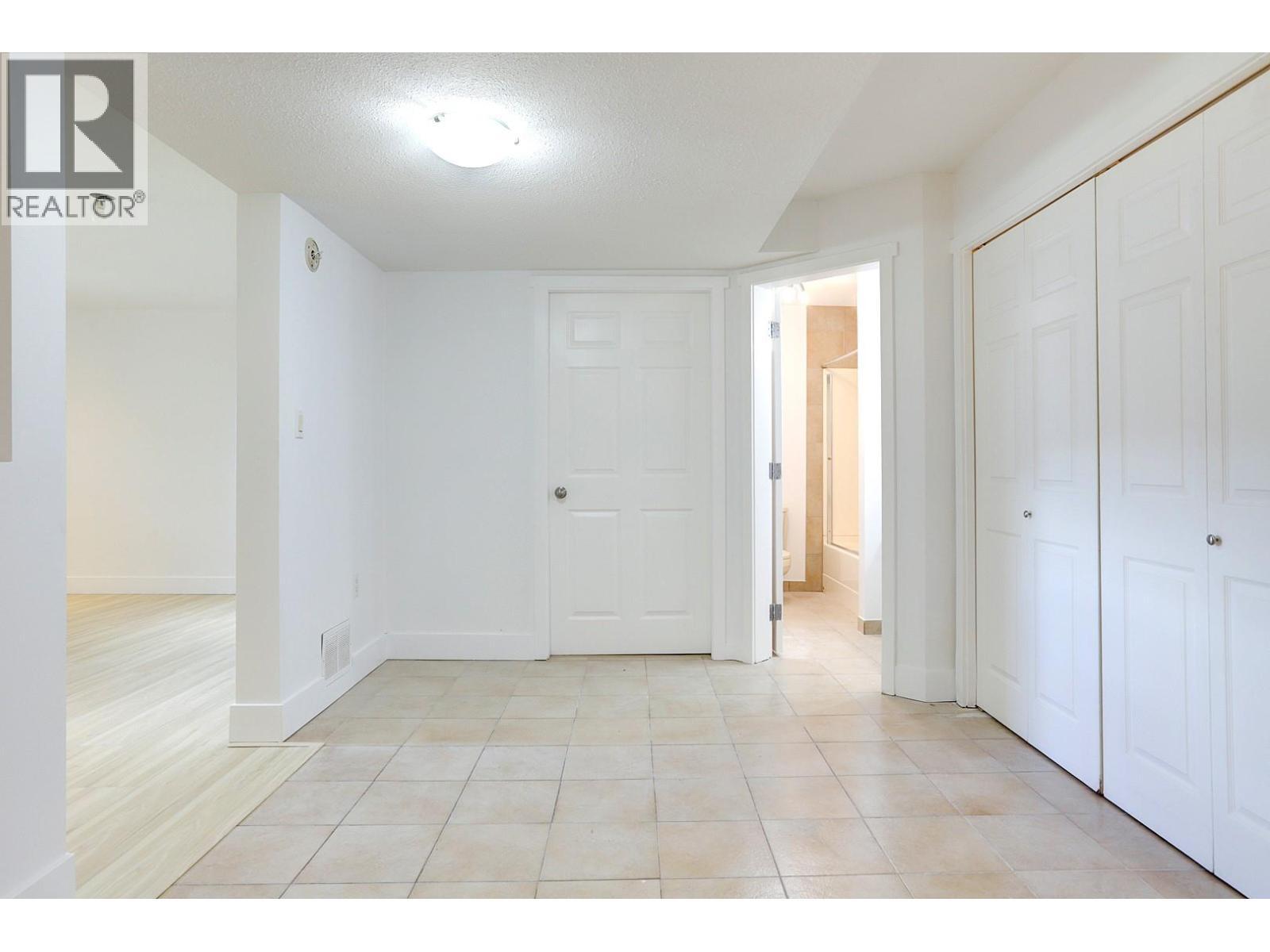 9811 Venables Drive, Vernon, BC - Indoor Photo Showing Other Room