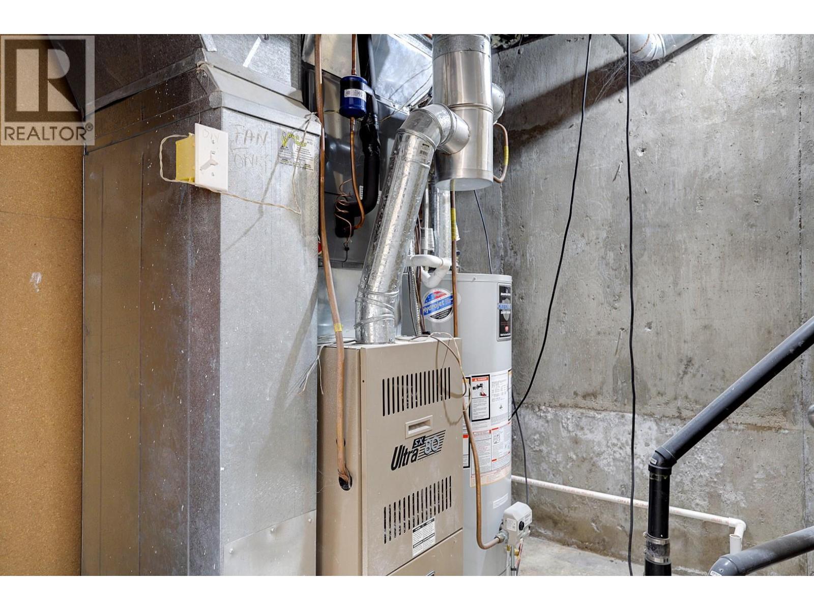 9811 Venables Drive, Vernon, BC - Indoor Photo Showing Basement