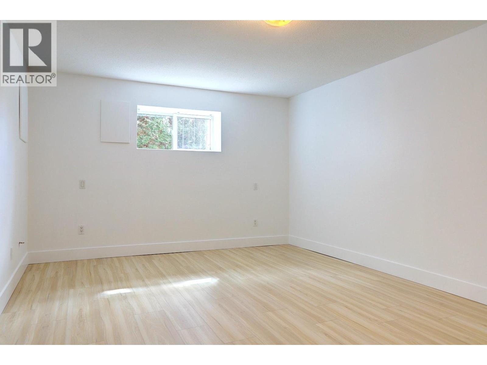 9811 Venables Drive, Vernon, BC - Indoor Photo Showing Other Room