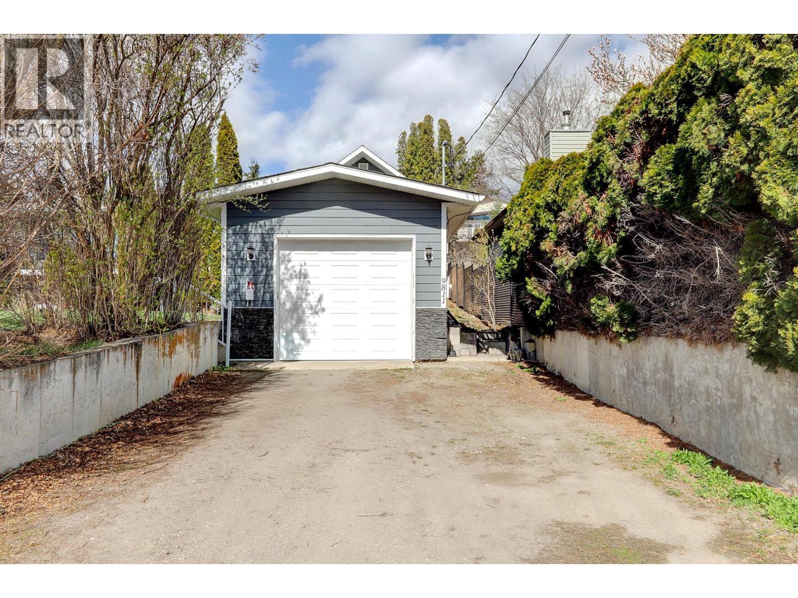 9811 Venables Drive, Vernon, BC - Outdoor