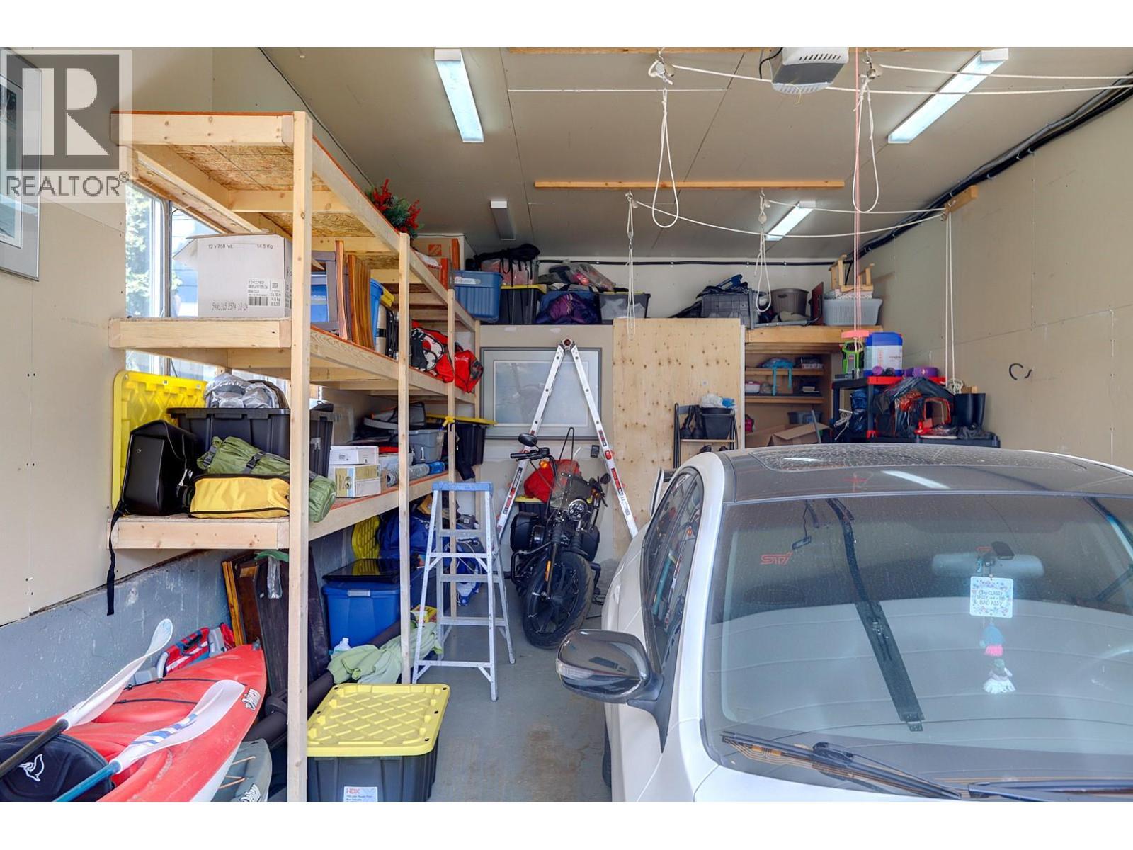 9811 Venables Drive, Vernon, BC - Indoor