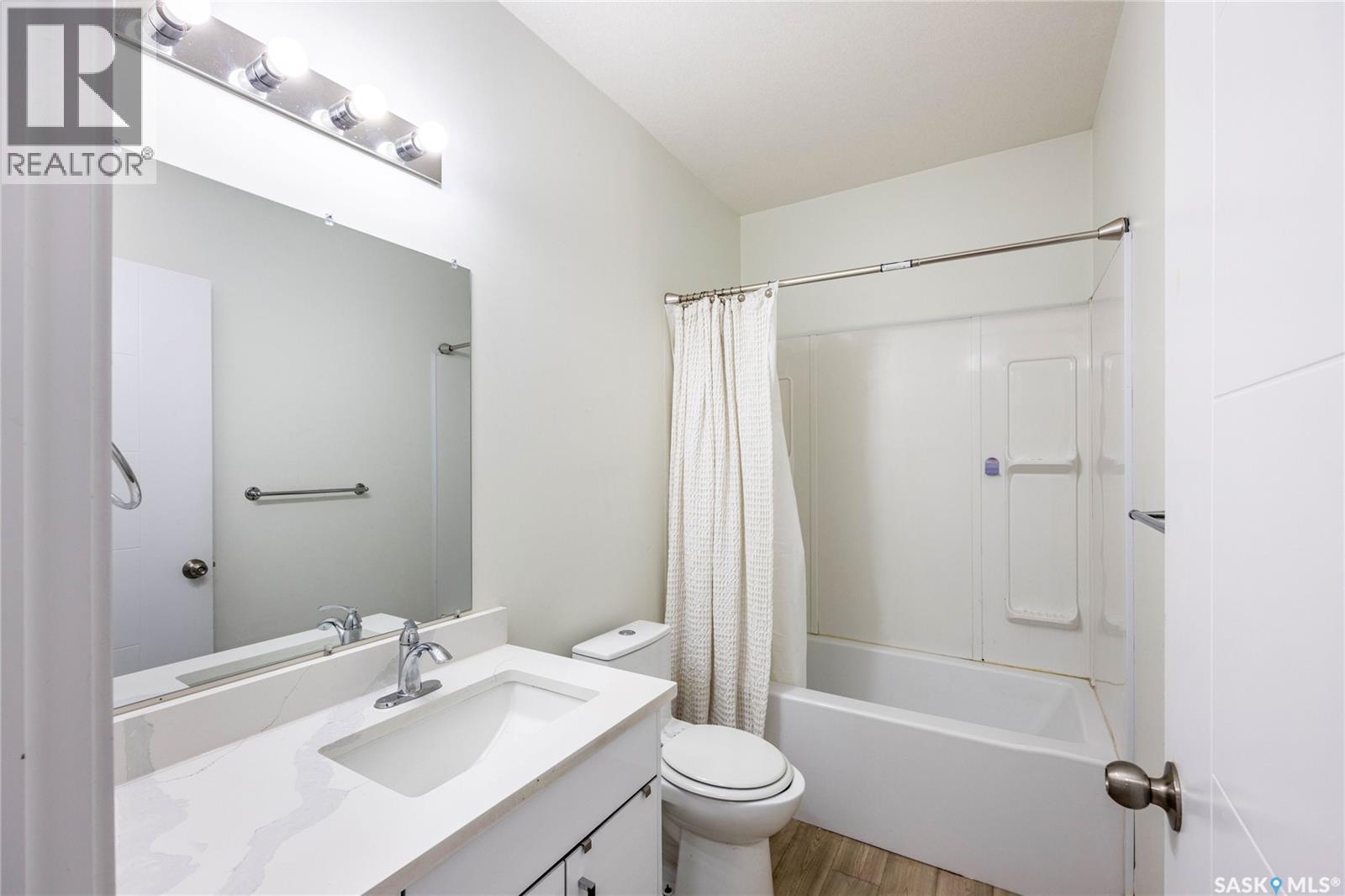106 Kenaschuk Crescent, Saskatoon, SK - Indoor Photo Showing Bathroom