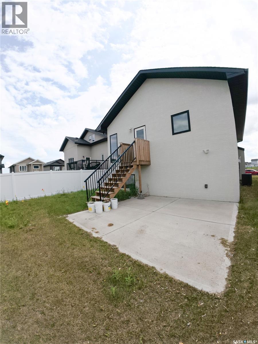 106 Kenaschuk Crescent, Saskatoon, SK - Outdoor