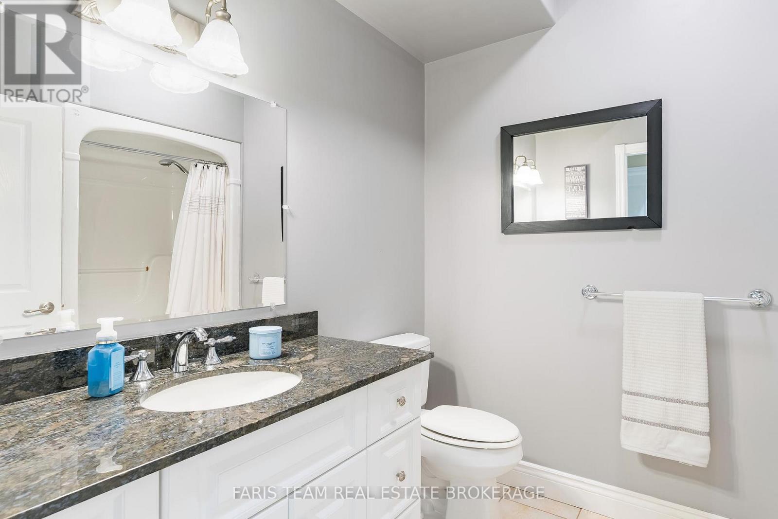 130 Concession 15 W, Tiny, ON - Indoor Photo Showing Bathroom