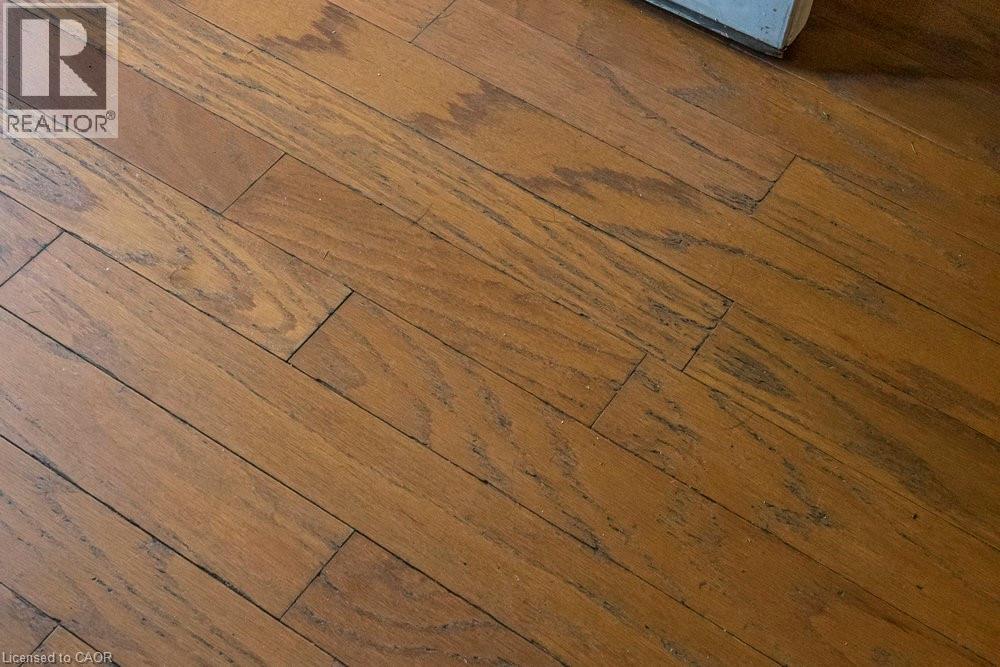 Detailed view - 23 Frederick Avenue, Hamilton, ON - Photo Showing Other Room