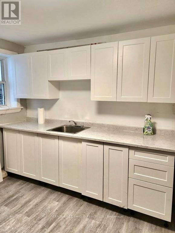 Unit 2 - Kitchen - 619 Ridley Avenue, Cornwall, ON - Indoor Photo Showing Kitchen