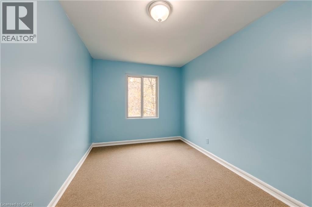 98 Armstrong Avenue, Hamilton, ON - Indoor Photo Showing Other Room