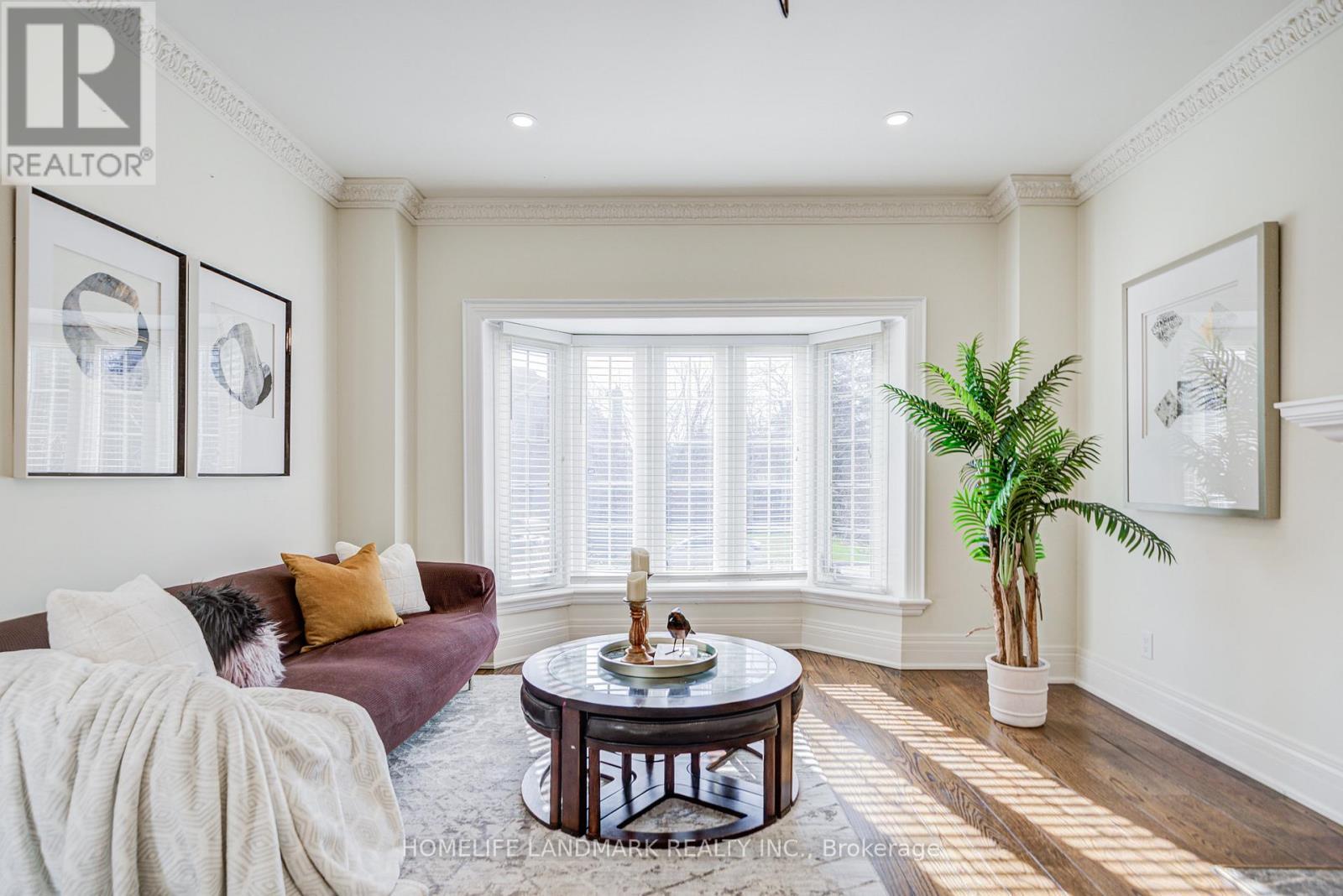 21 Kirkdale Crescent, Toronto, ON