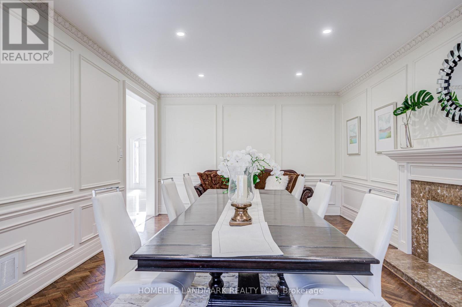 21 Kirkdale Crescent, Toronto, ON