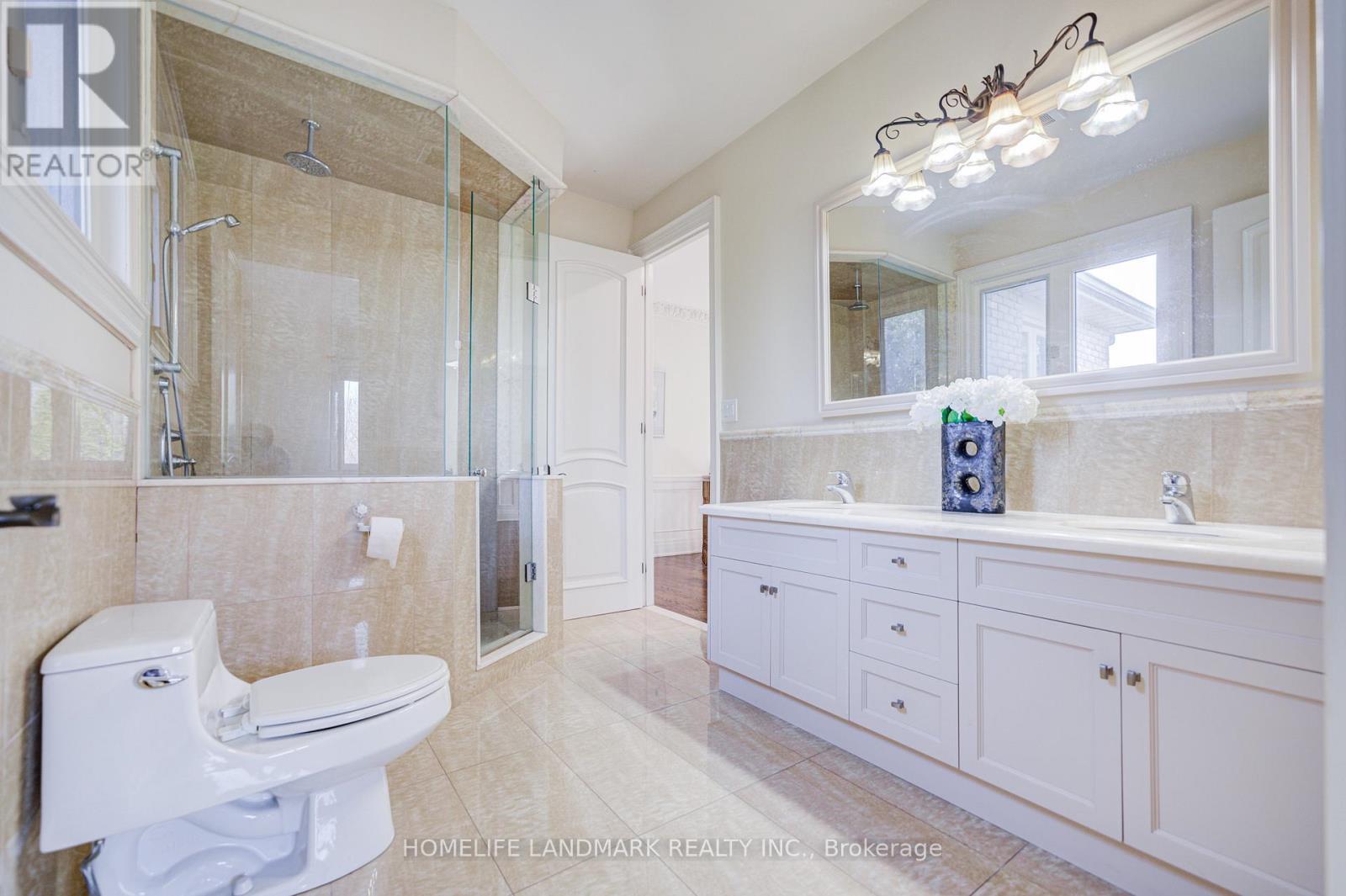 21 Kirkdale Crescent, Toronto, ON