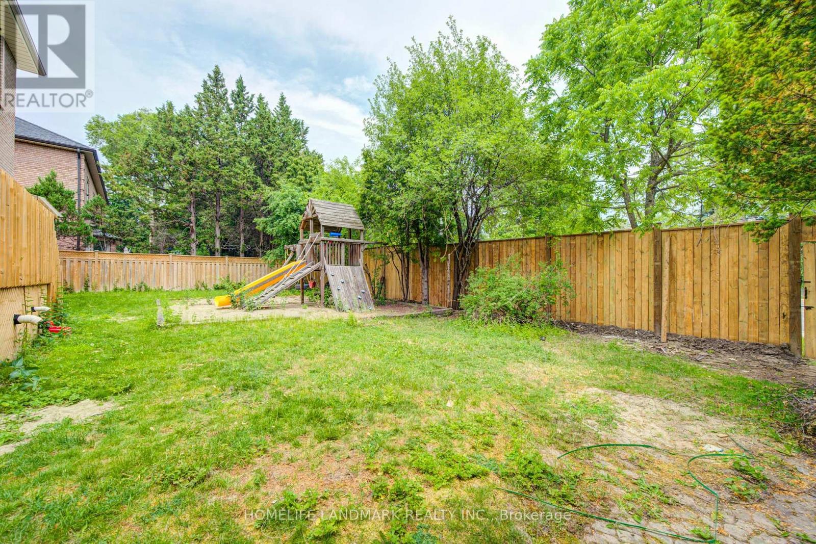 21 Kirkdale Crescent, Toronto, ON
