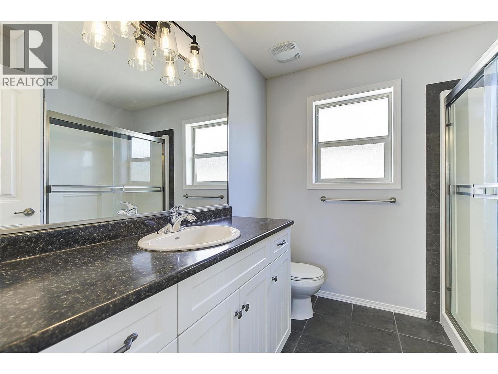 3pc ensuite bath up - 546 South Crest Drive Lot# 1, Kelowna, BC - Indoor Photo Showing Bathroom