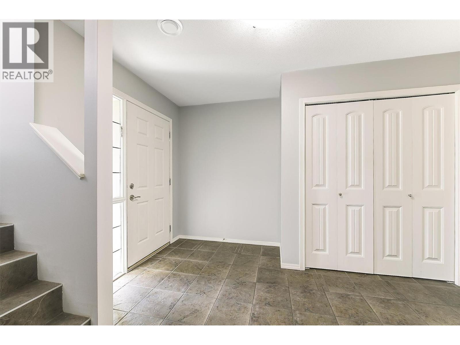 Main foyer - 546 South Crest Drive Lot# 1, Kelowna, BC - Indoor Photo Showing Other Room