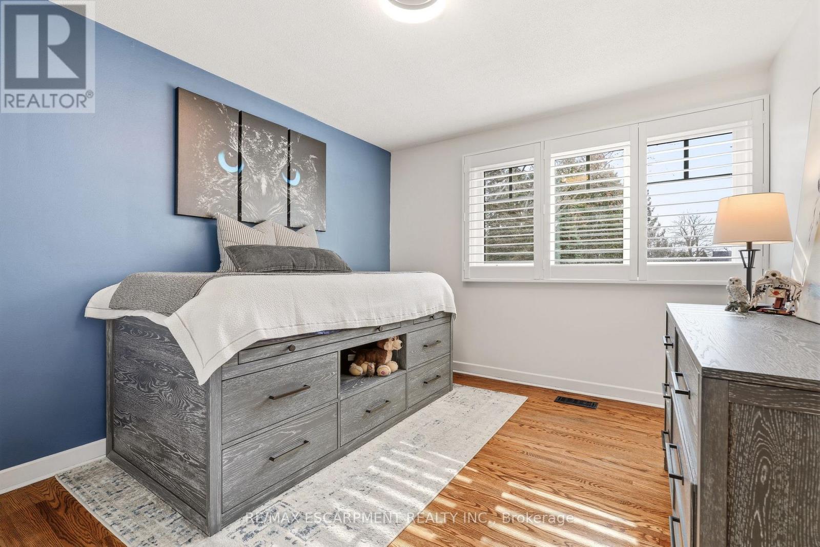 1189 Britannia Road, Burlington, ON - Indoor Photo Showing Bedroom