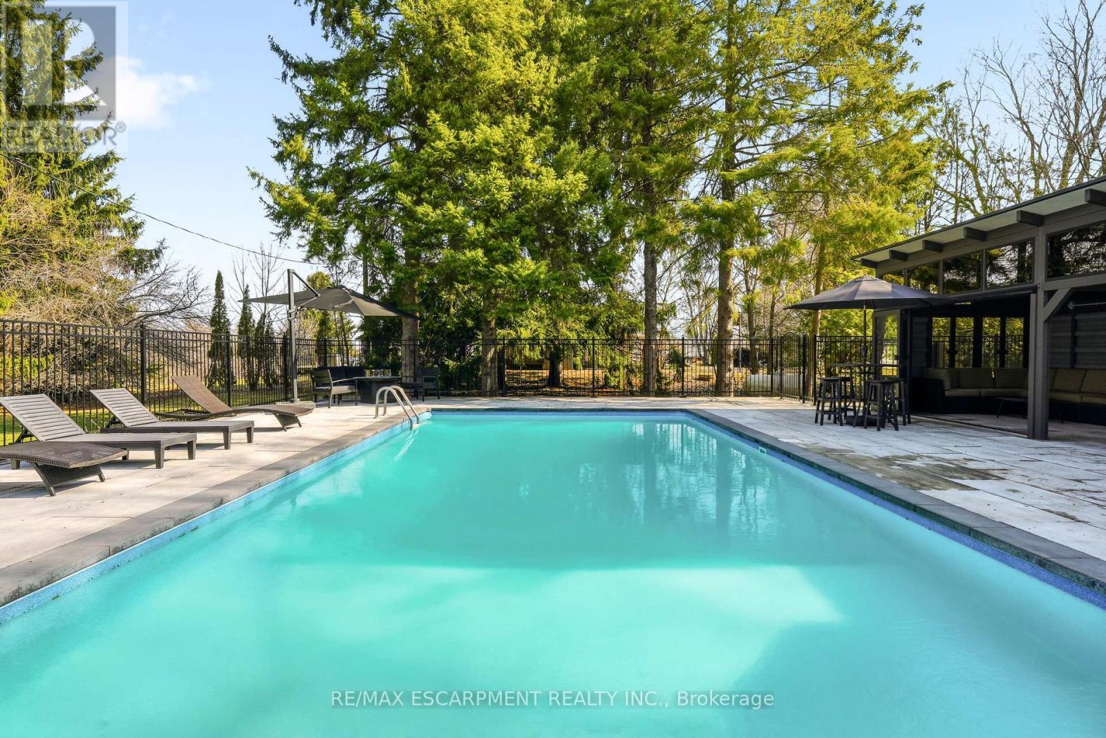 1189 Britannia Road, Burlington, ON - Outdoor With In Ground Pool With Backyard
