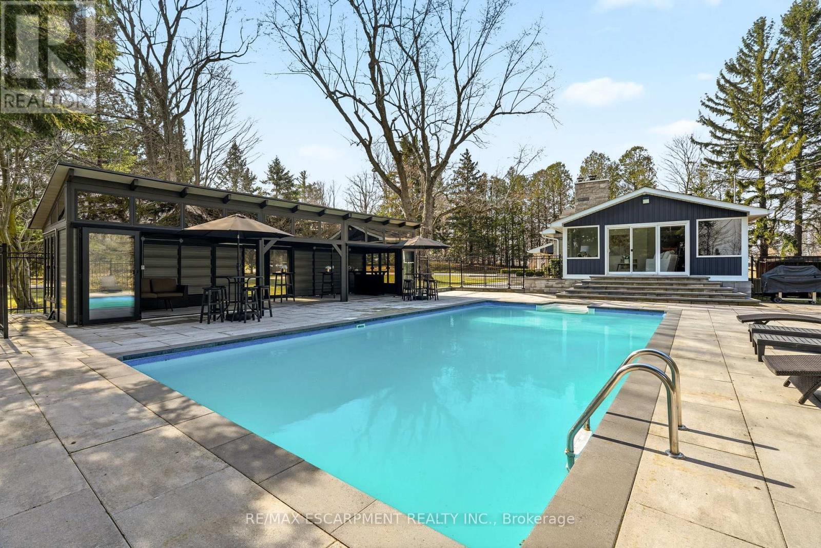 1189 Britannia Road, Burlington, ON - Outdoor With In Ground Pool
