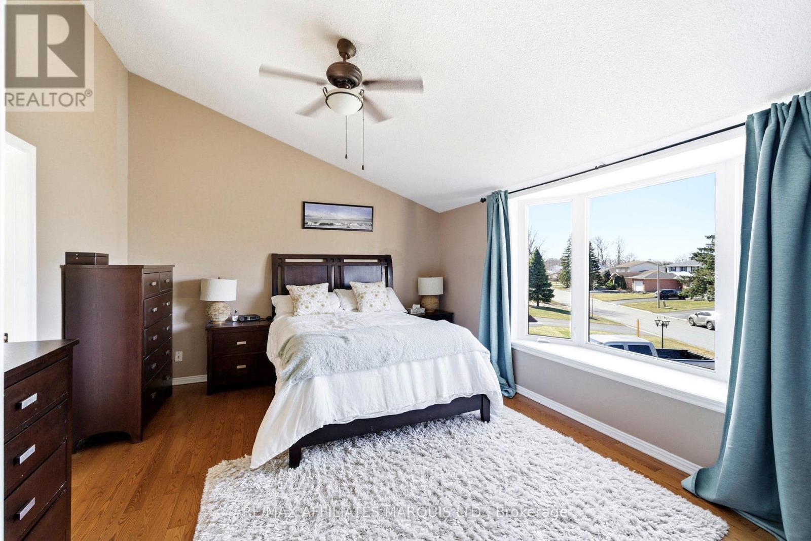 884 Kenyon Crescent, Cornwall, ON - Indoor Photo Showing Bedroom