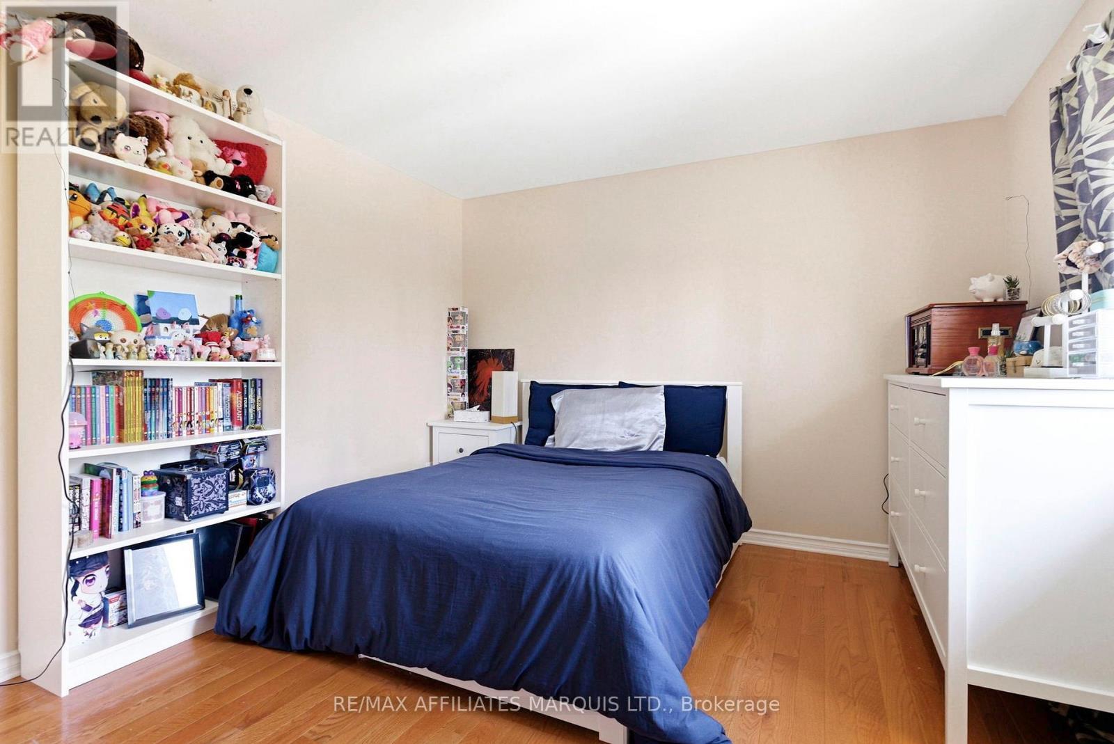 884 Kenyon Crescent, Cornwall, ON - Indoor Photo Showing Bedroom