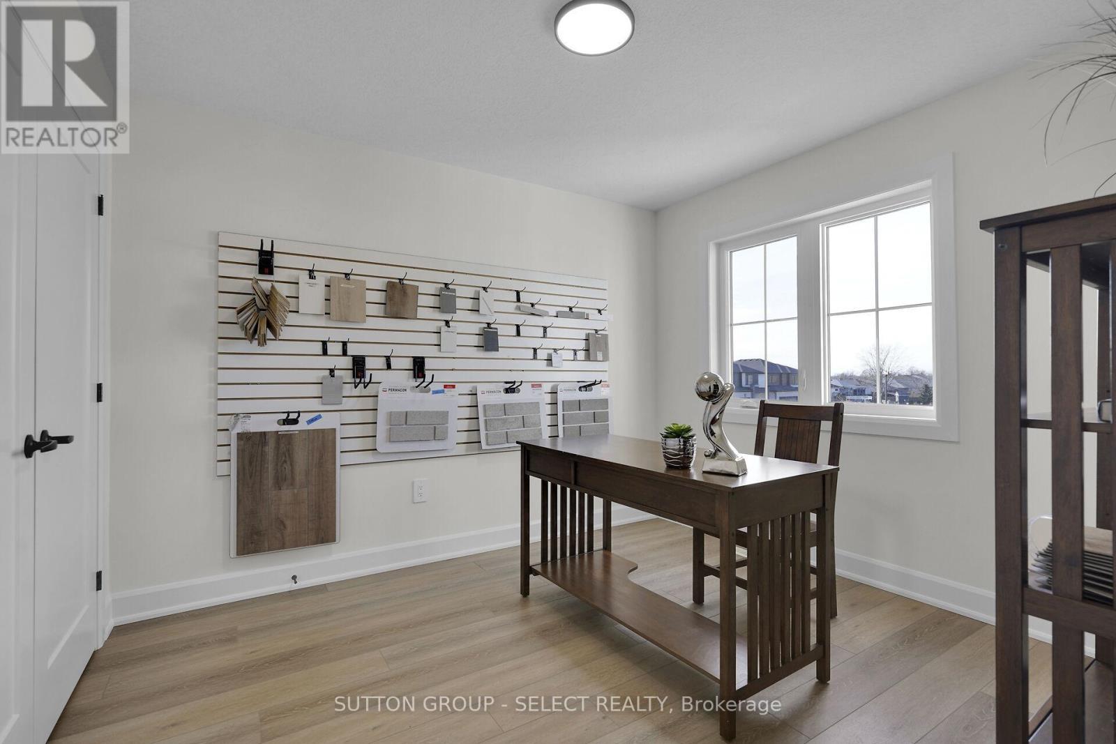 1 Bancroft Road, St. Thomas, ON - Indoor Photo Showing Dining Room