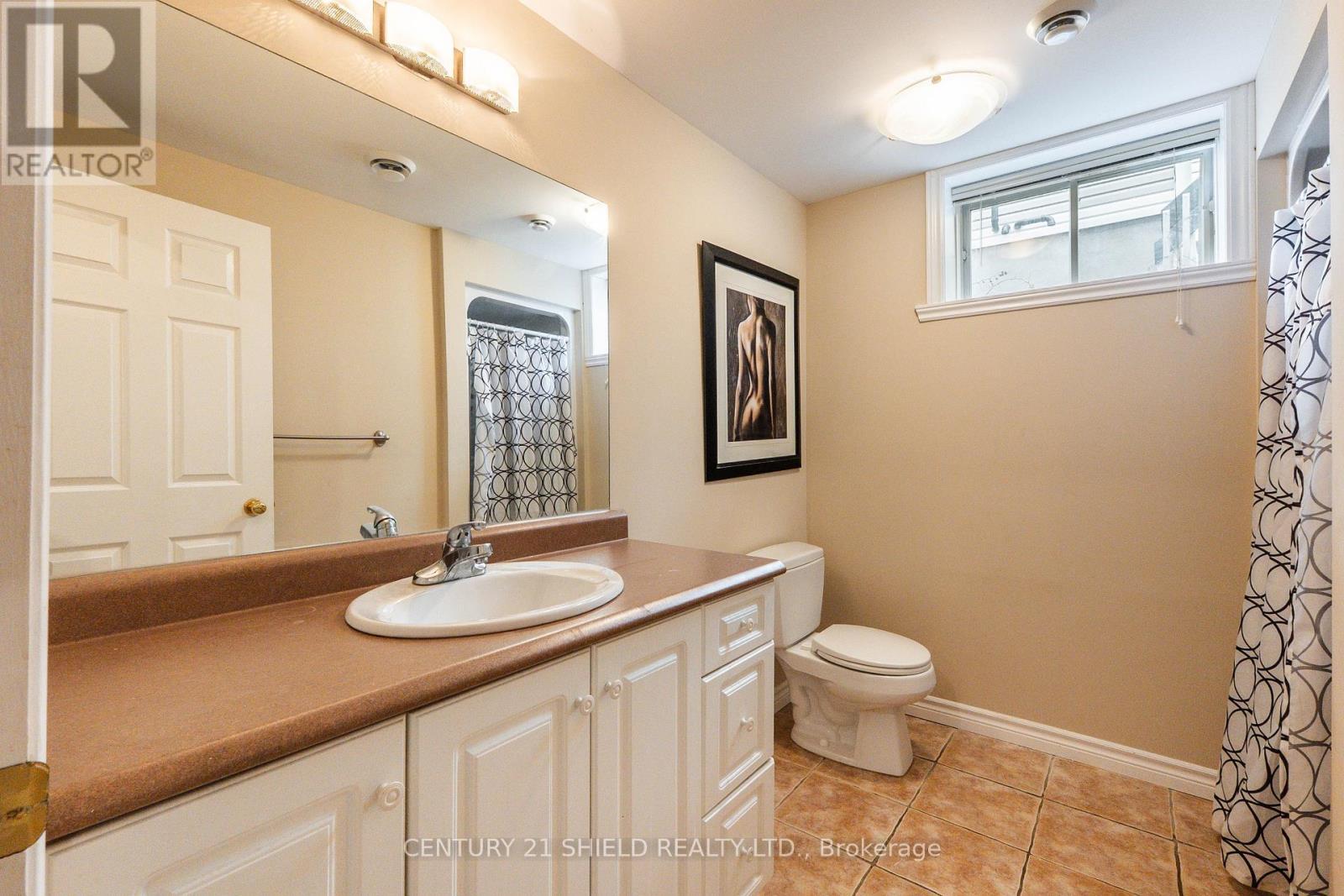 127 Hemlock Crescent, Cornwall, ON - Indoor Photo Showing Bathroom