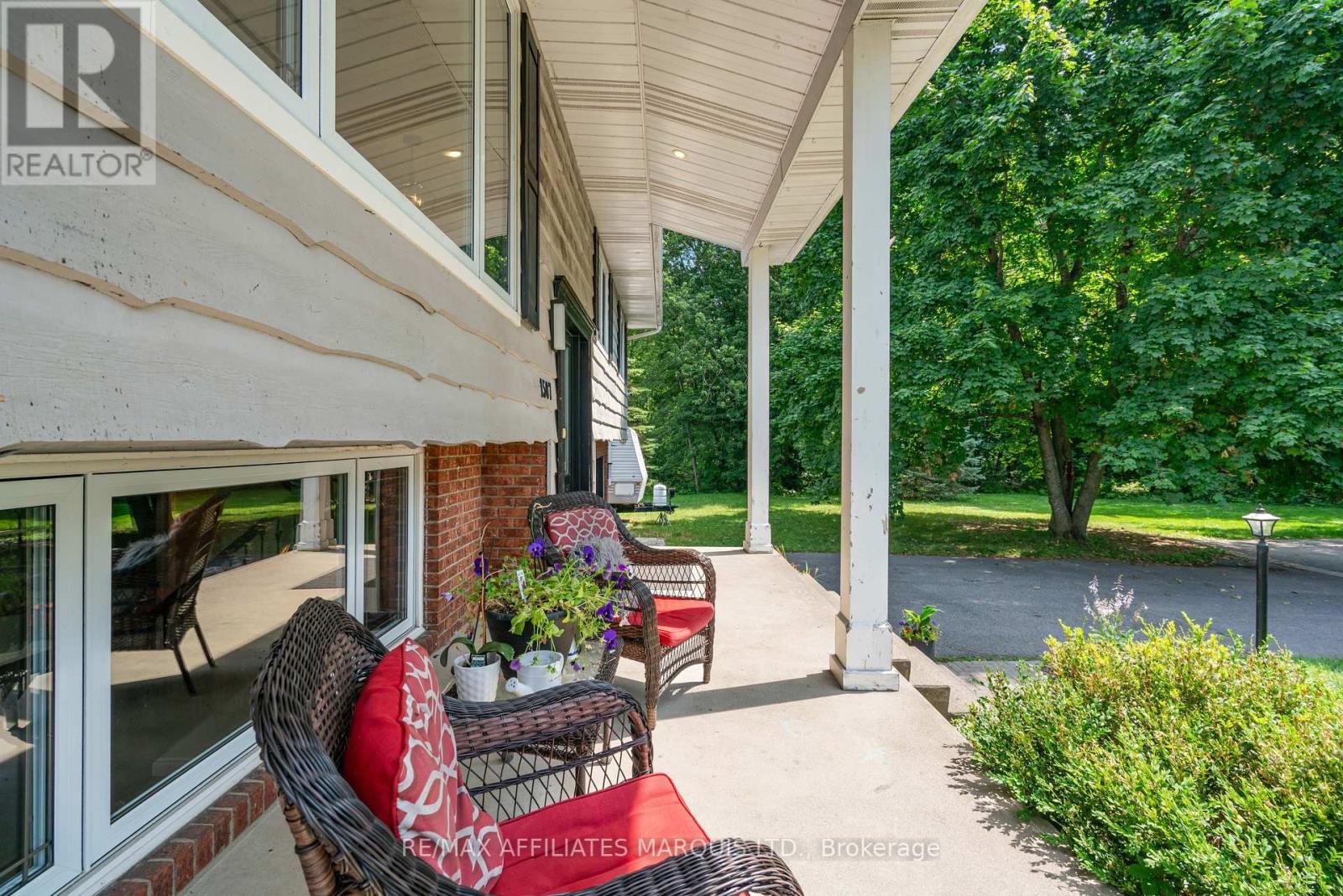 1507 Catherine Street, Cornwall, ON - Outdoor