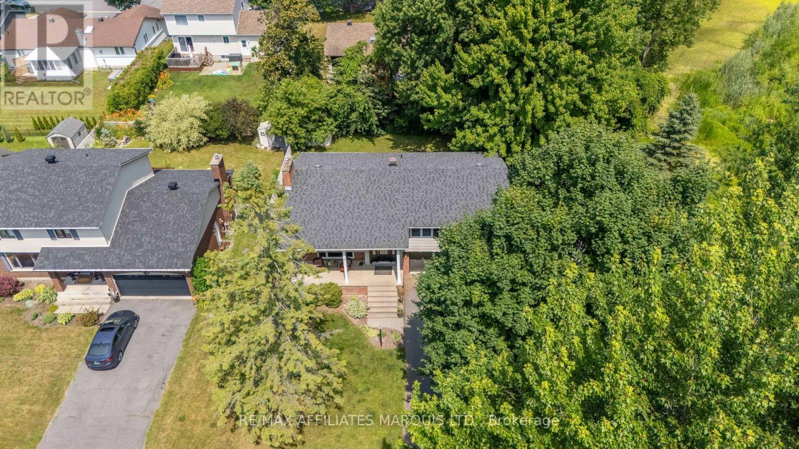 1507 Catherine Street, Cornwall, ON - Outdoor