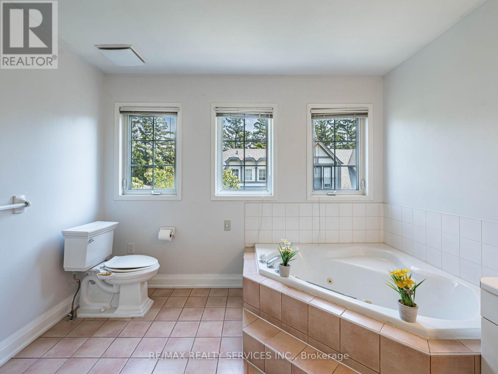 136 - 1995 Royal Road, Pickering, ON - Indoor Photo Showing Bathroom