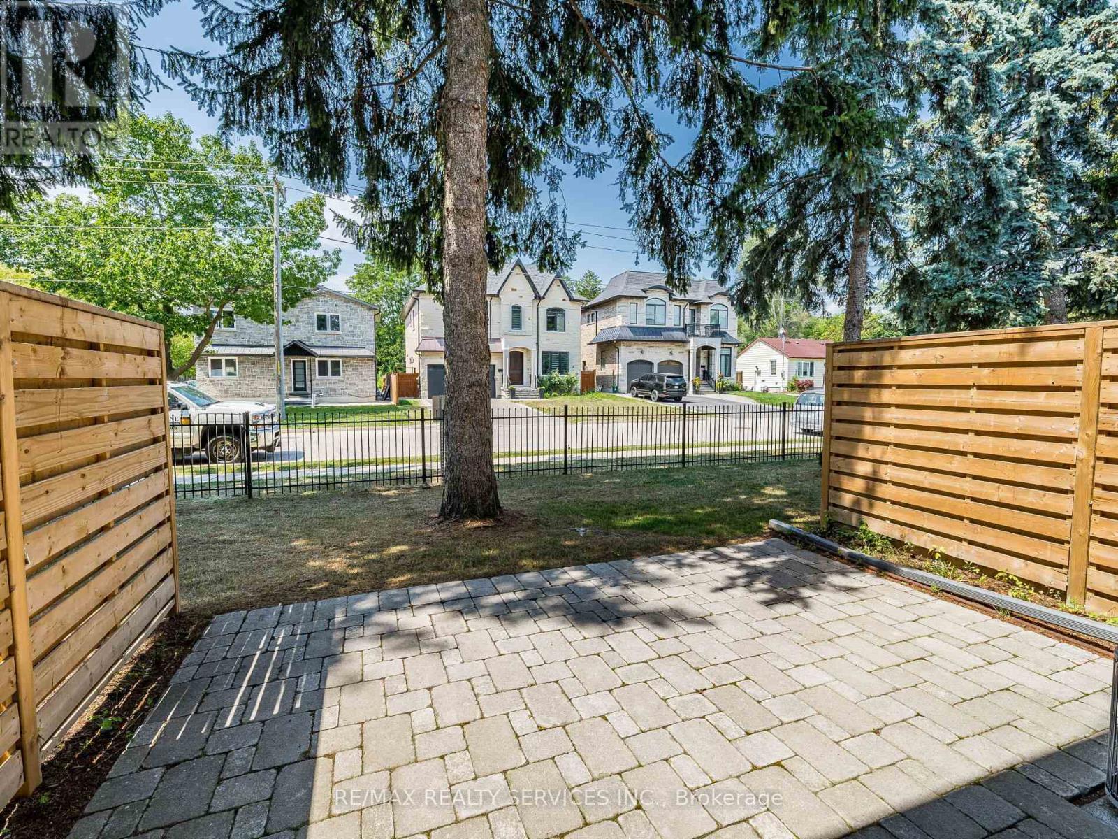 136 - 1995 Royal Road, Pickering, ON - Outdoor