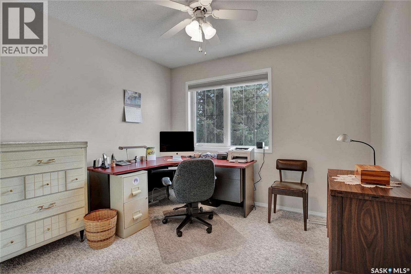 109 810 Mendel Crescent, Saskatoon, SK - Indoor Photo Showing Office