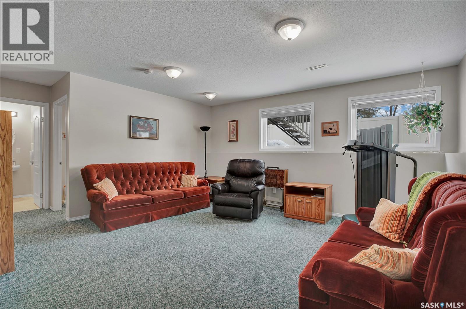 109 810 Mendel Crescent, Saskatoon, SK - Indoor