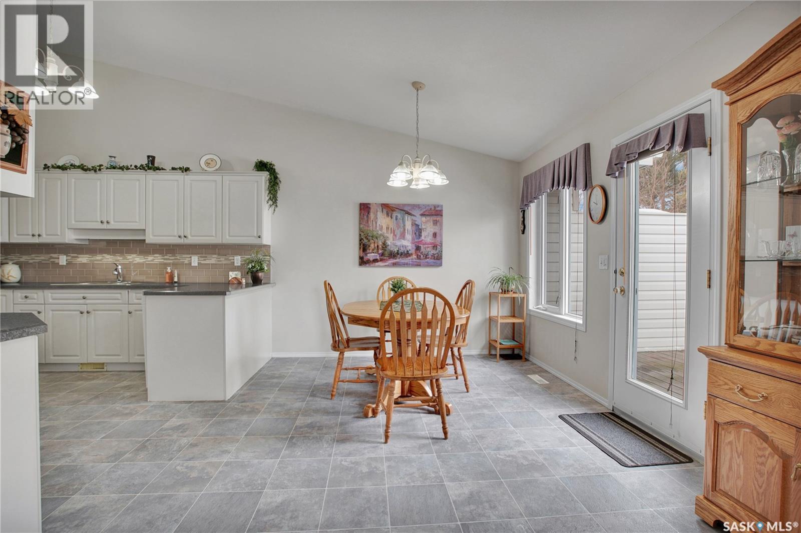 109 810 Mendel Crescent, Saskatoon, SK - Indoor