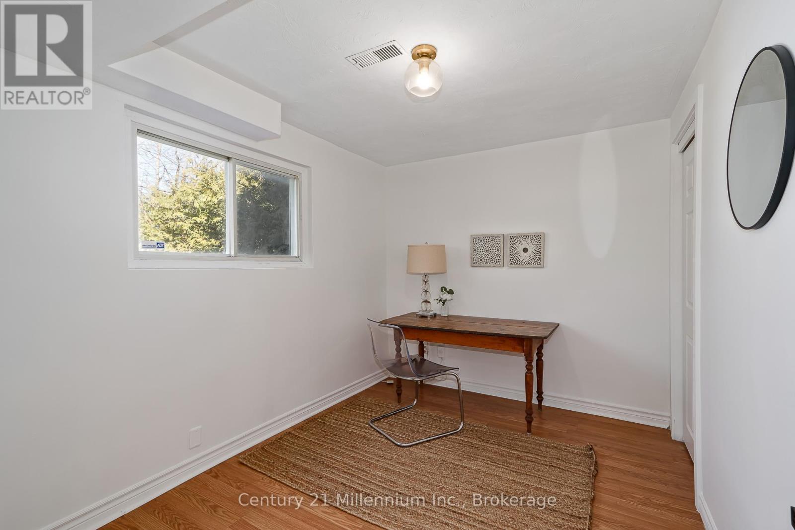 22 Dickson Road, Collingwood, ON - Indoor Photo Showing Other Room