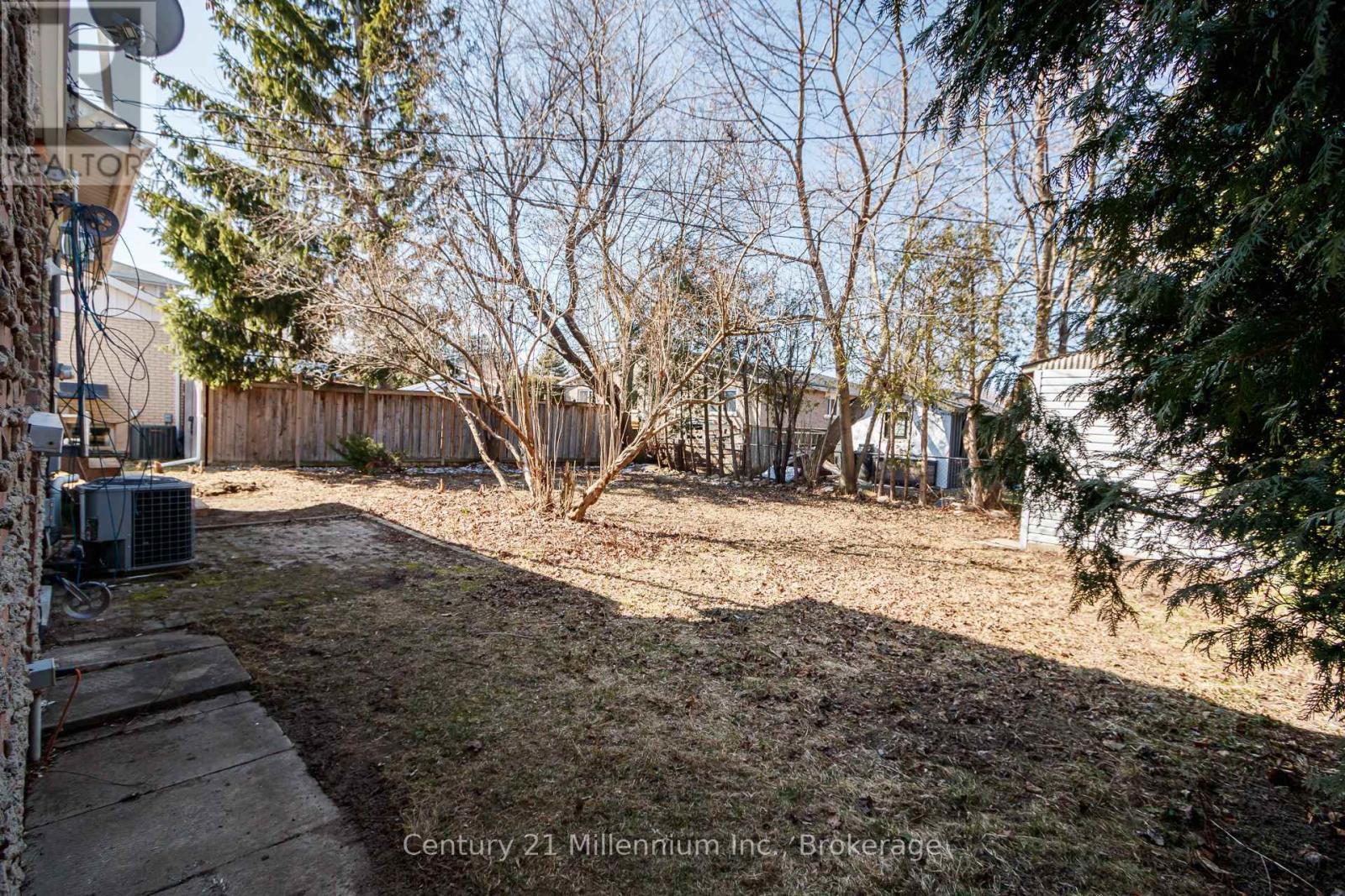 22 Dickson Road, Collingwood, ON - Outdoor