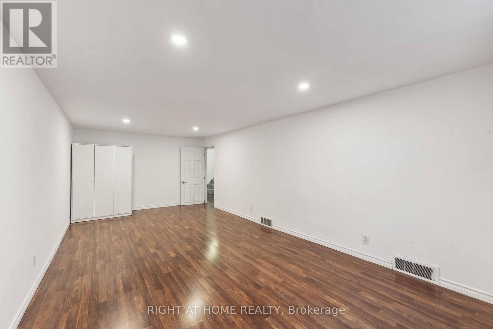 1274 Cobden Road E, Ottawa, ON - Indoor Photo Showing Other Room