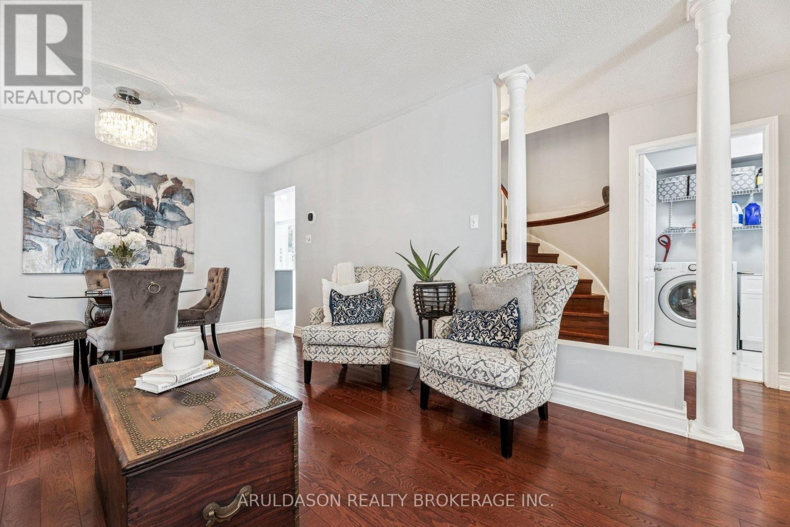 3 Booth Crescent, Ajax, ON - Indoor Photo Showing Living Room