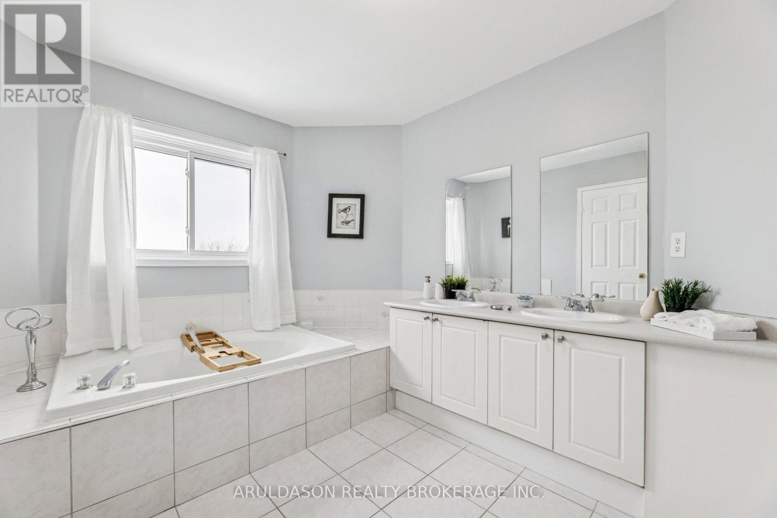 3 Booth Crescent, Ajax, ON - Indoor Photo Showing Bathroom
