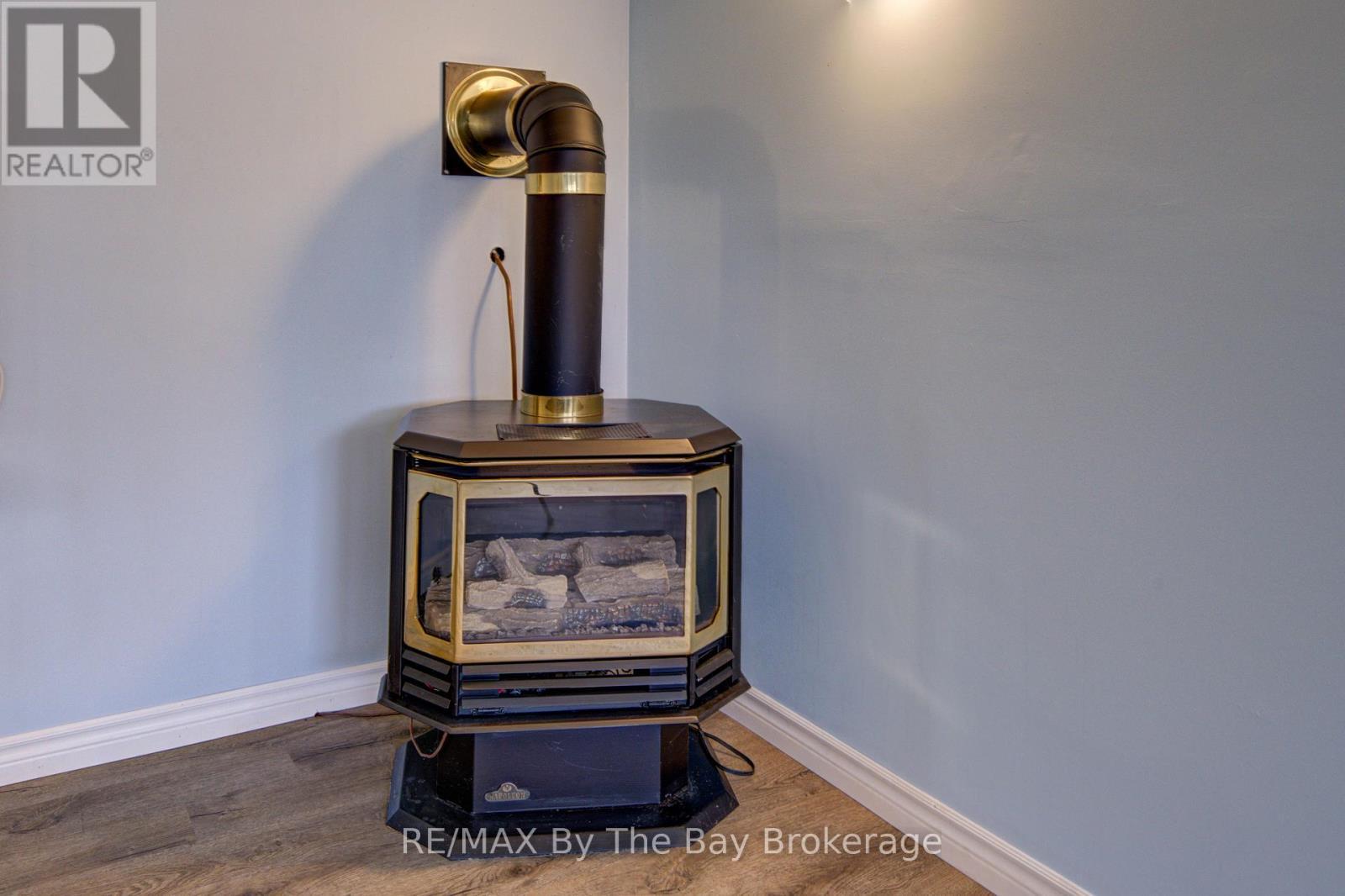 9 Frederick Drive, Wasaga Beach, ON