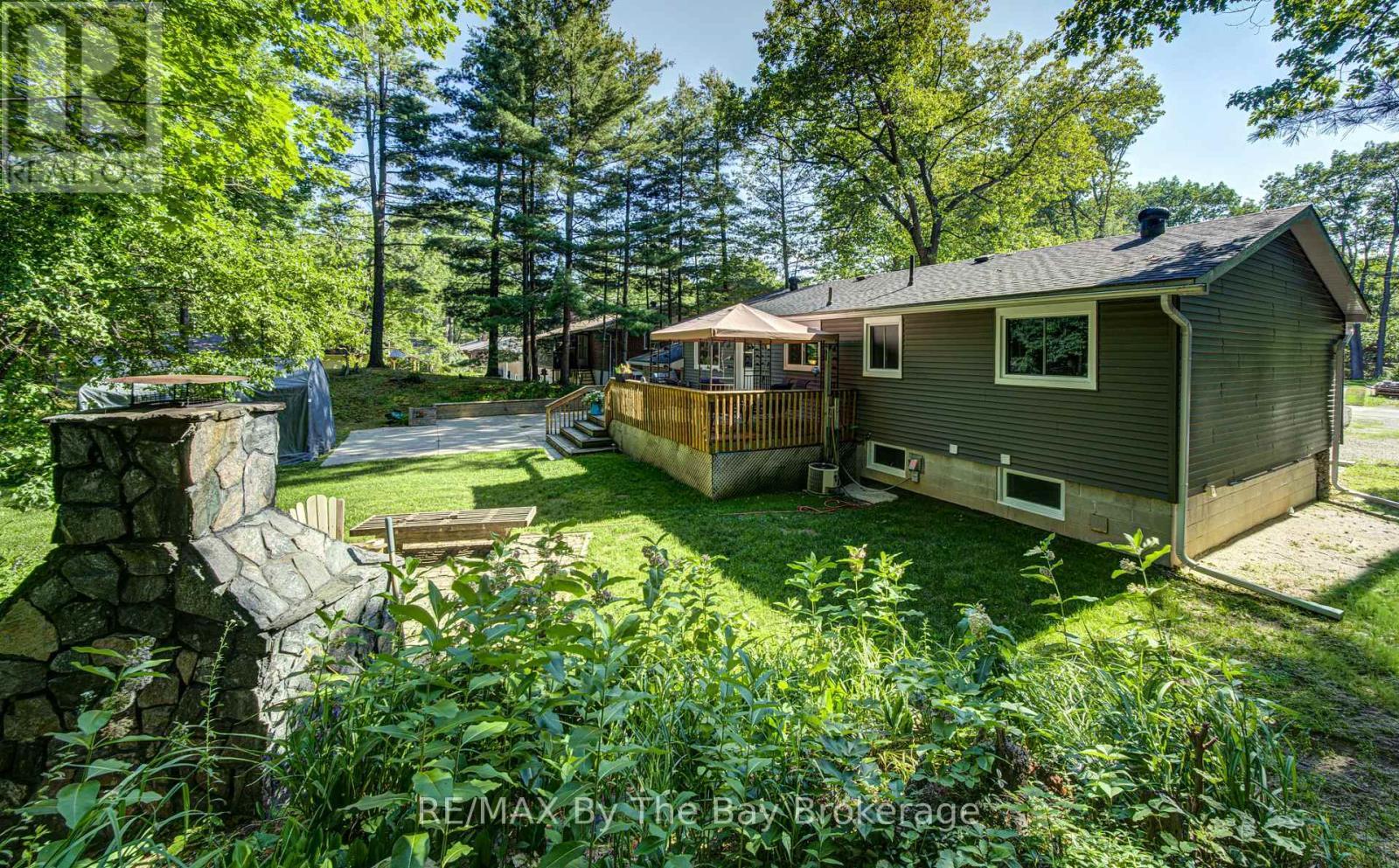 9 Frederick Drive, Wasaga Beach, ON
