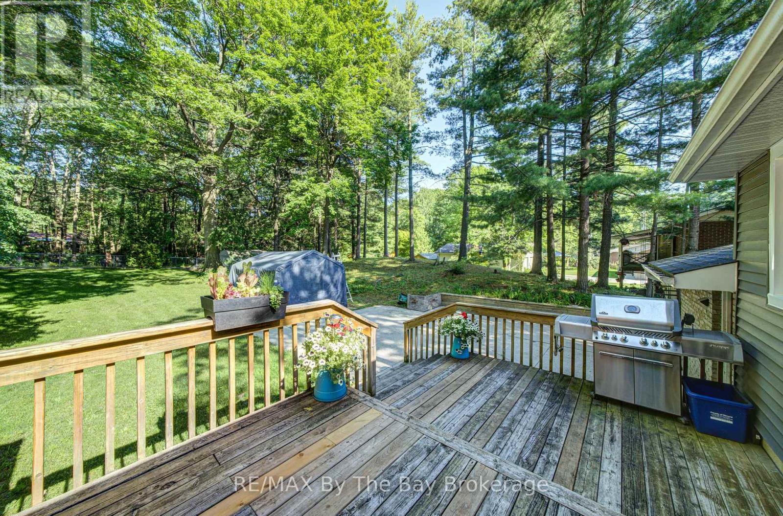 9 Frederick Drive, Wasaga Beach, ON