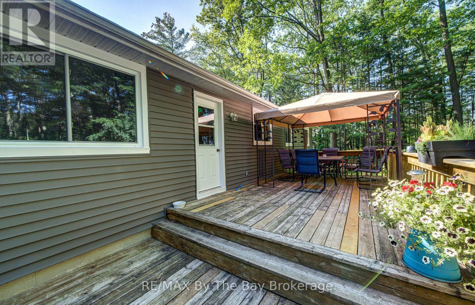 9 Frederick Drive, Wasaga Beach, ON